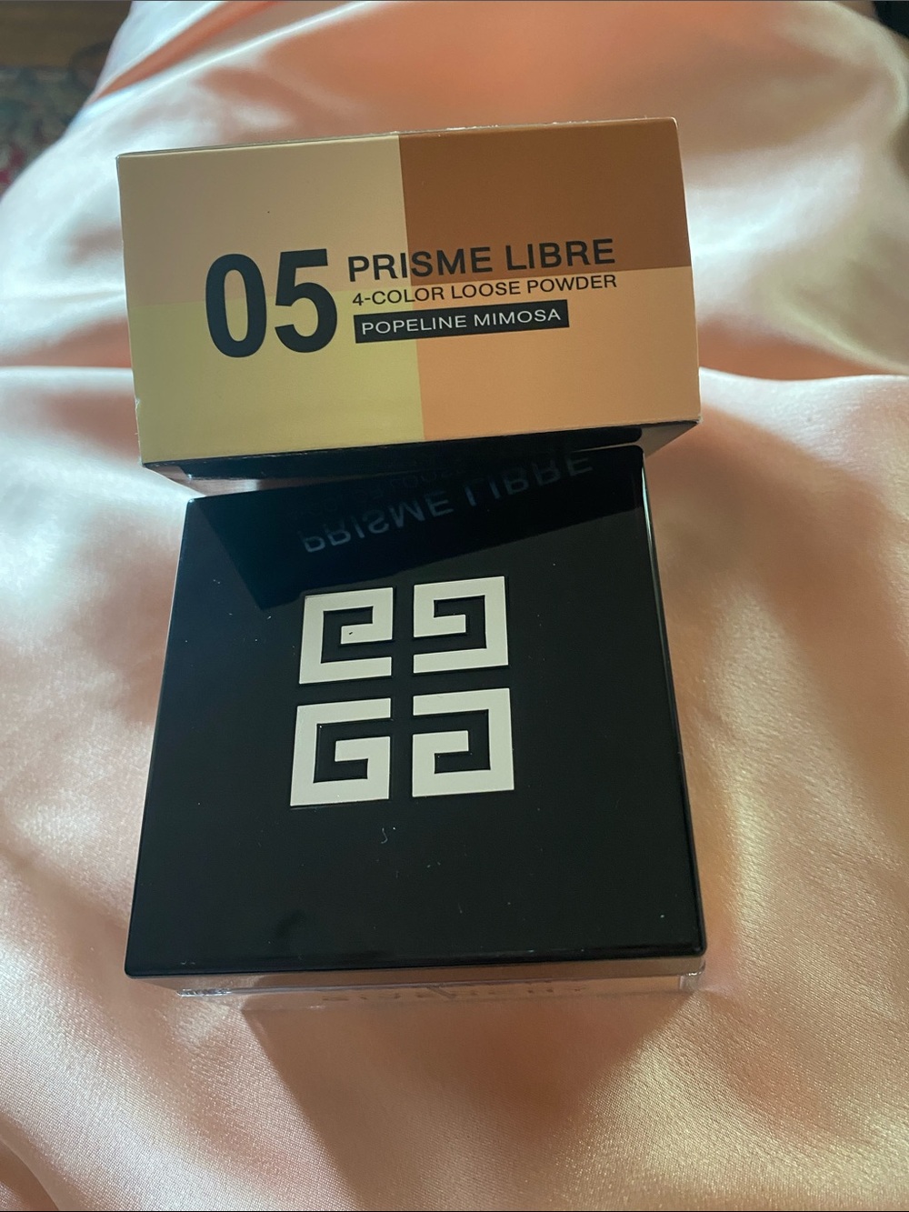 Givenchy Prisme Libre 4-Color Loose Powder - Beige, Light Brown, Peach, Cream - Picture 5 of 6